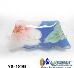 品味生活艺术 亚克力、塑料与玻璃干果盘的多彩世界