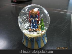 晶莹璀璨的圣诞记忆 探索东莞鼎富塑胶制品的玻璃水球世界